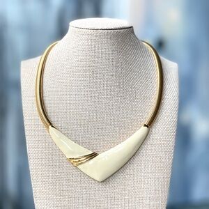 80's Vintage MONET cream and gold tone enamel Chevron statement collar necklace